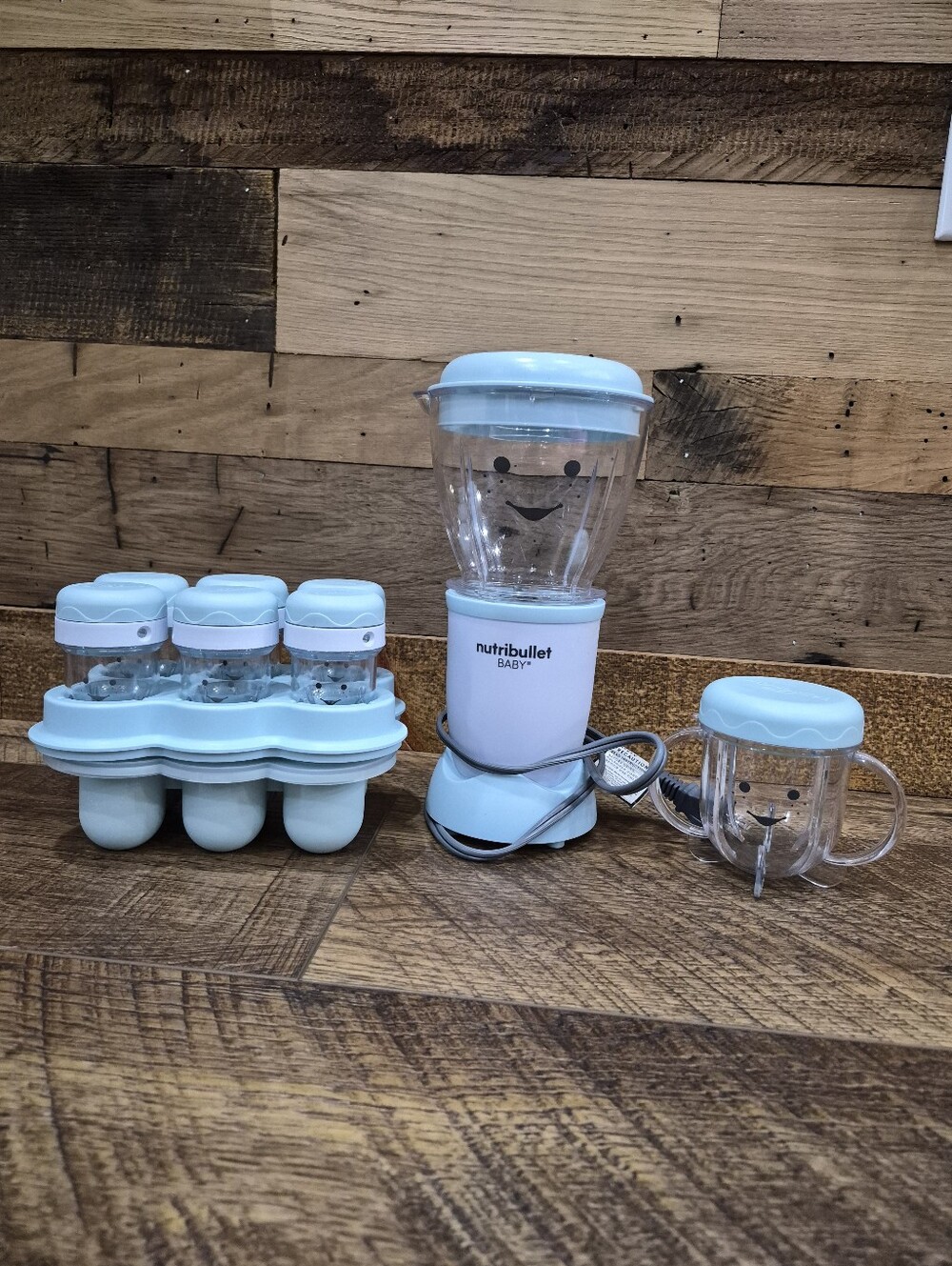 NutriBullet Baby Electric Food Blender NBY50100 32 Ounces With Accessories Lot